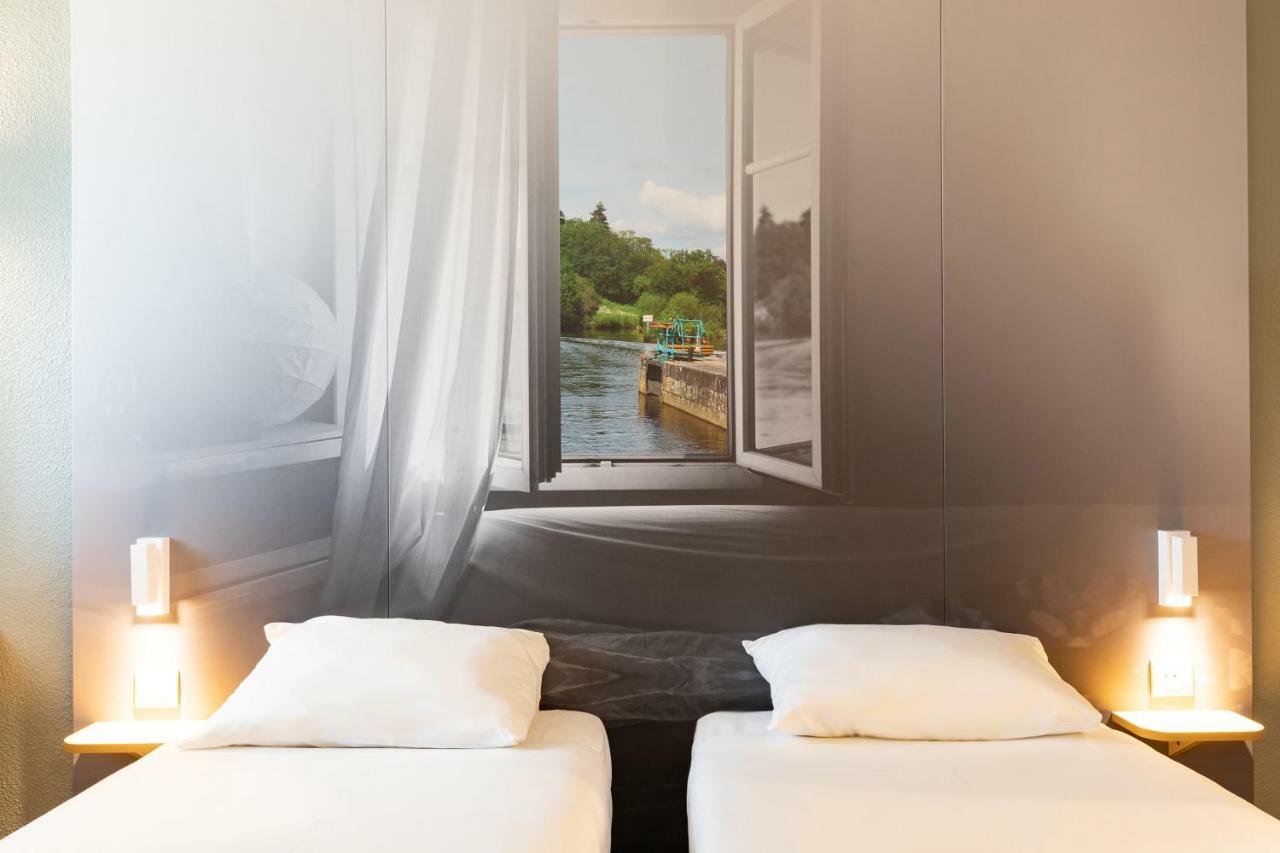 B&B Hotel Laval Change Exteriör bild